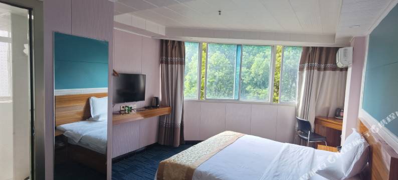 安全驿站酒店(武昌理工学院武汉信息传播职业技术学院店)图片