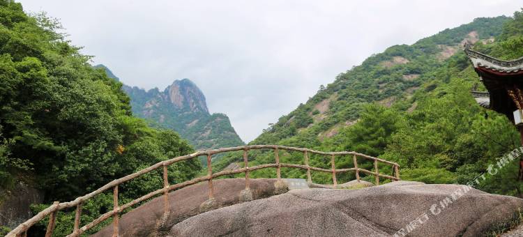 黄山山叠山民宿(凤凰源店)图片