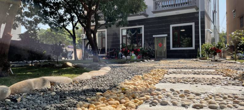 万尾金滩浪花朵朵民宿图片