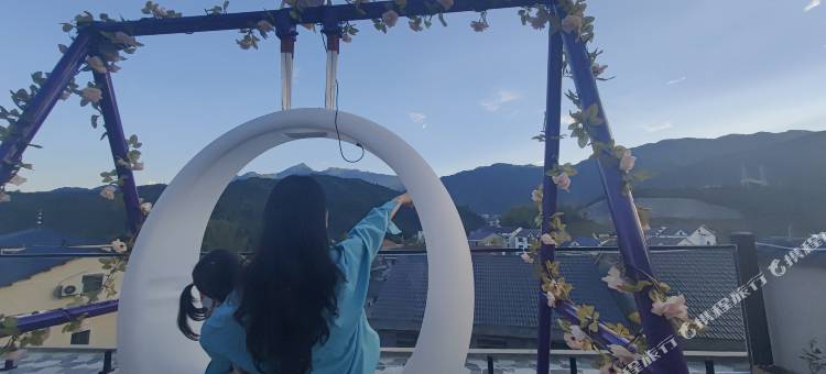 观山如是民宿(葛仙山风景区店)图片