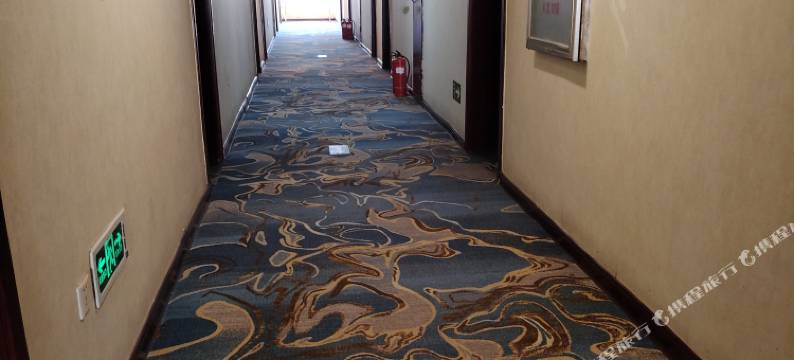 鹰龙商务酒店(平顶山火车站店)图片