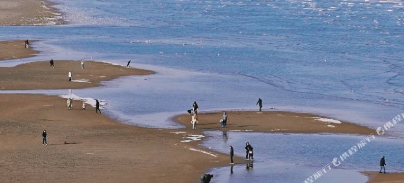 AzureWave汐岸拾梦民宿(北戴河刘庄夜市街店)图片