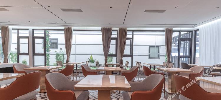 美豪丽致酒店(柳州城中万达马鹿山店)图片