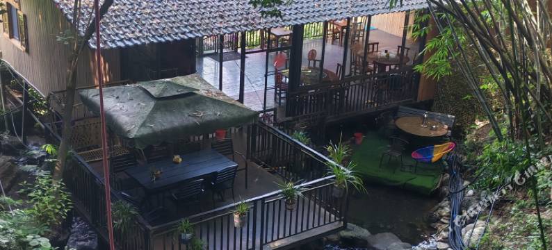 阳朔大面山休闲阁(九马画山峡谷漂流景区店)图片