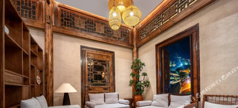 峰林吊脚楼民宿图片