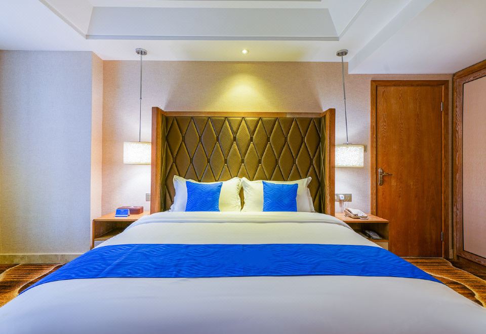 Carnival Fashion HotelHotel Overview