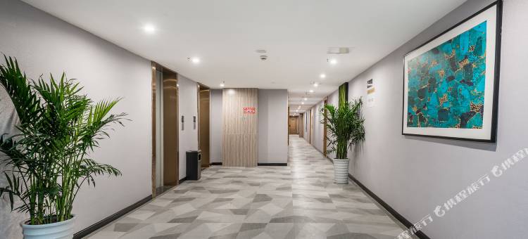 途美酒店(高坪白塔公园店)图片