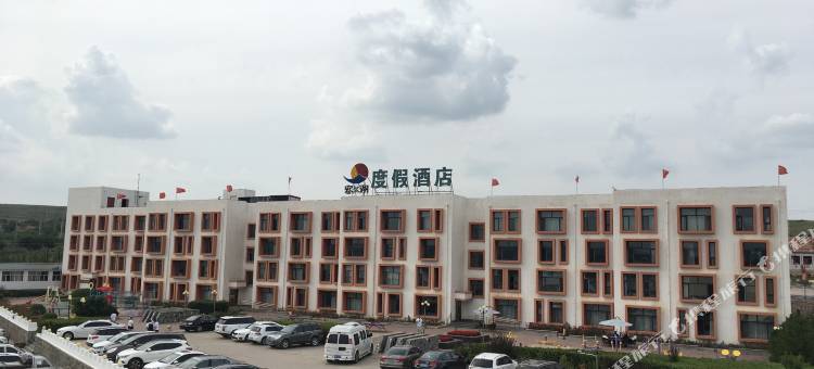 察尔湖度假酒店图片