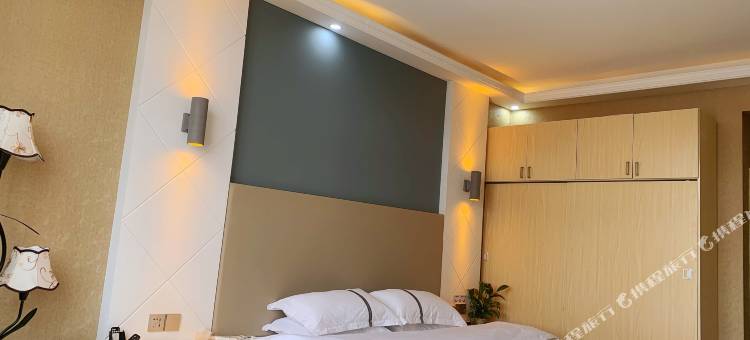 浪卡子馨湖富氧酒店图片