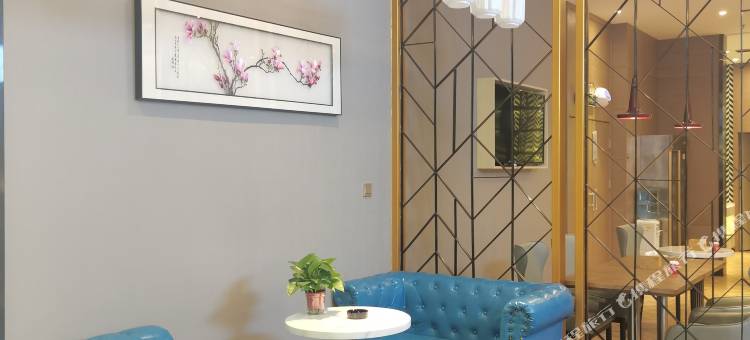 柏曼酒店(中山古镇华艺广场轻轨站店)图片