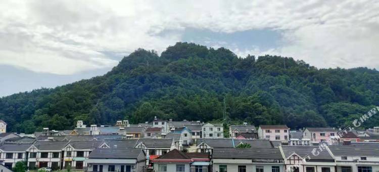 五峰见山酒店图片