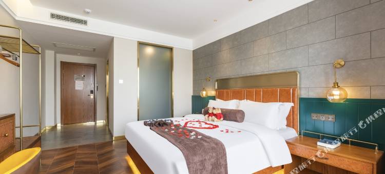 喆啡酒店(秦皇岛北戴河老虎石浴场石塘路店)图片