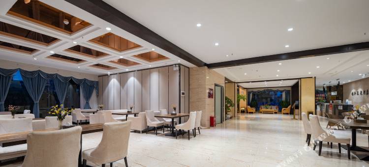 弥勒雄丰温泉酒店(湖泉生态园店)图片