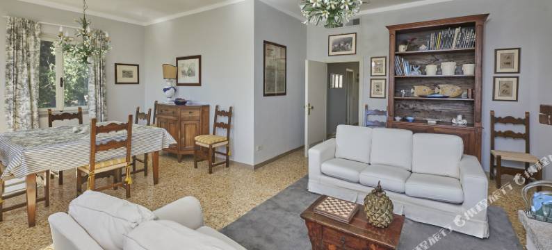 马西亚纳山公寓(Marciana Hills Apartments)图片