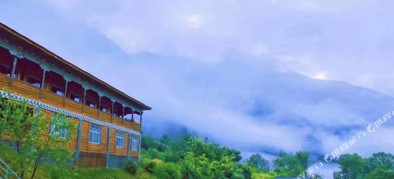 波密七彩行馆(古乡湖景区店)图片