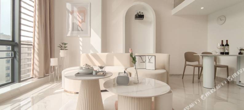 云间loft高空公寓(珠港新城高铁站店)图片