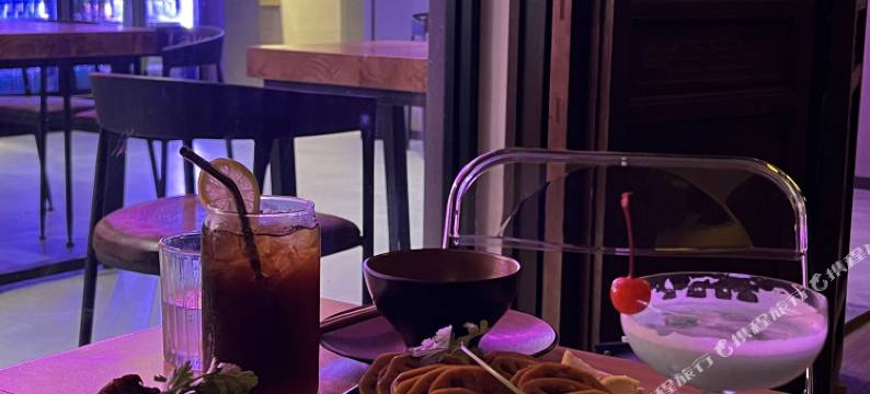 龙泉苏幕遮江景民宿(三江口店)图片