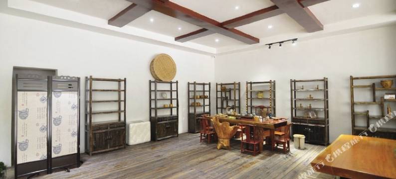 般若彩云酒店(昆明龙泉路财经大学店)图片