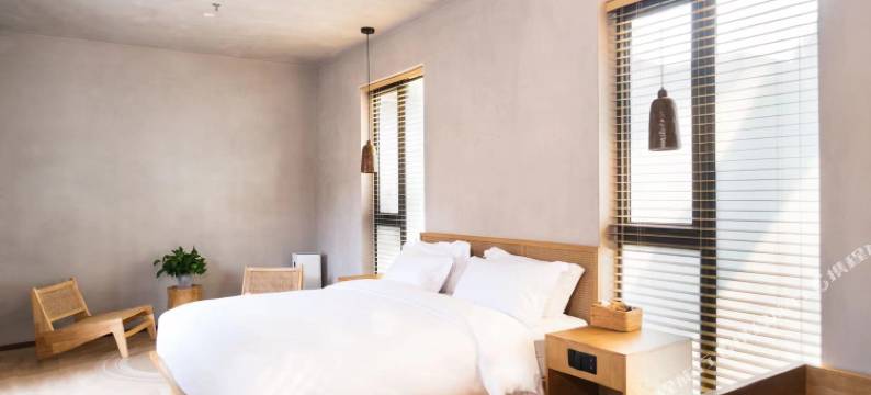 真顺·云放汤泉艺术酒店图片