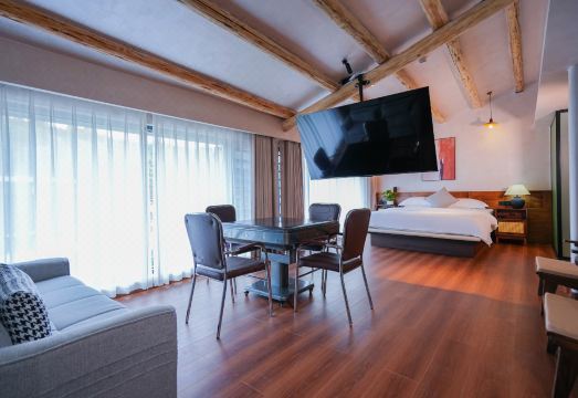 Fanjingshan-Chuanshang language mountain dust-free accommodation (Dongmen shop in the scenic spot) Hotel Overview