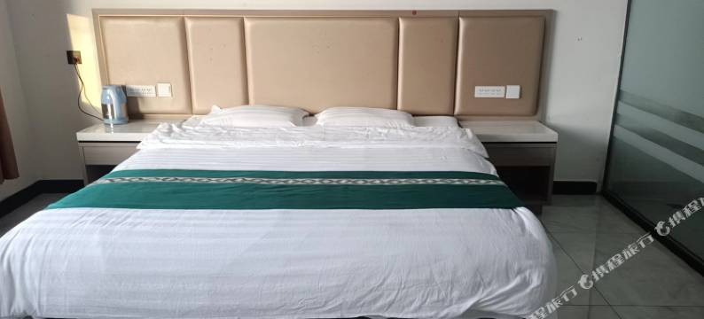 喀喇沁旗双盈酒店图片