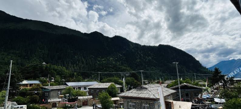 岗赞嘎布精品客栈图片