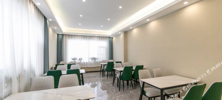 禧悦·轻奢酒店(乌兰布统景区店)图片