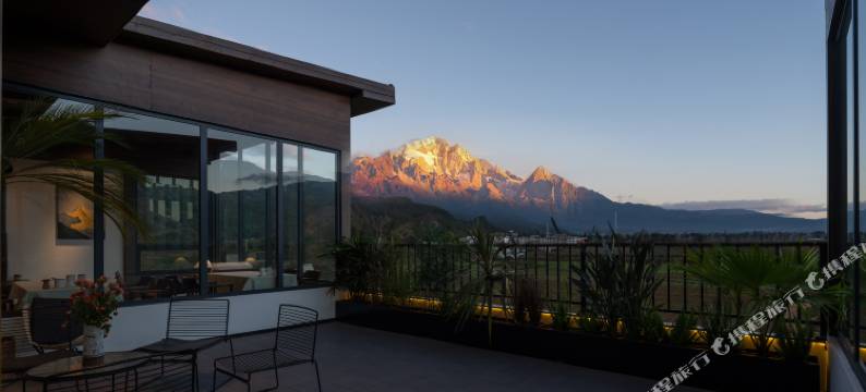 安束·Ans丨日照金山·与你共赴山海之约·雪山观景度假庭院图片