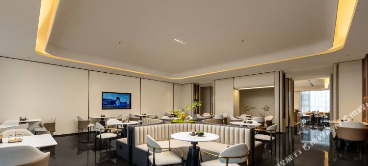 长沙岳麓山橘子洲亚朵酒店图片