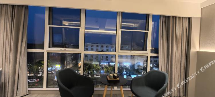 如家商旅(邹城龙贵广场城中城步行街店)图片