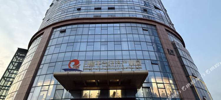 澜湾海景酒店(日照万平口景区灯塔广场店)图片