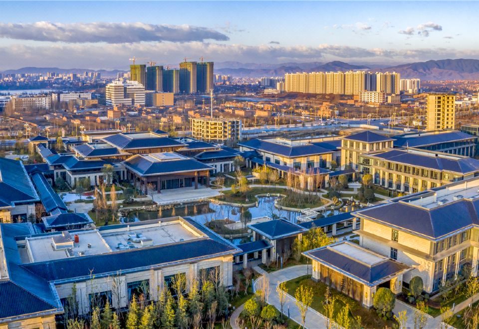 Wyndham Grand Plaza Royale ZhaotongHotel Overview