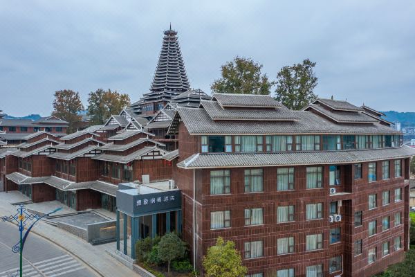 选择房间装修:2020璟象侗栖酒店位于千年侗寨三江侗族自治县的至高点"