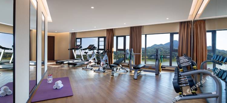 英山九龙湾华美达温泉度假酒店图片