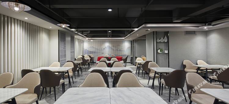 城悦国际酒店(广州动物园黄花岗地铁站店)(原凯旋龙酒店)图片