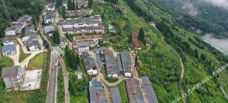 南宝山羌缘红农家乐图片
