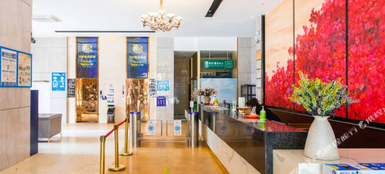 TOK电竞民宿(广州白云站岗贝路店)图片