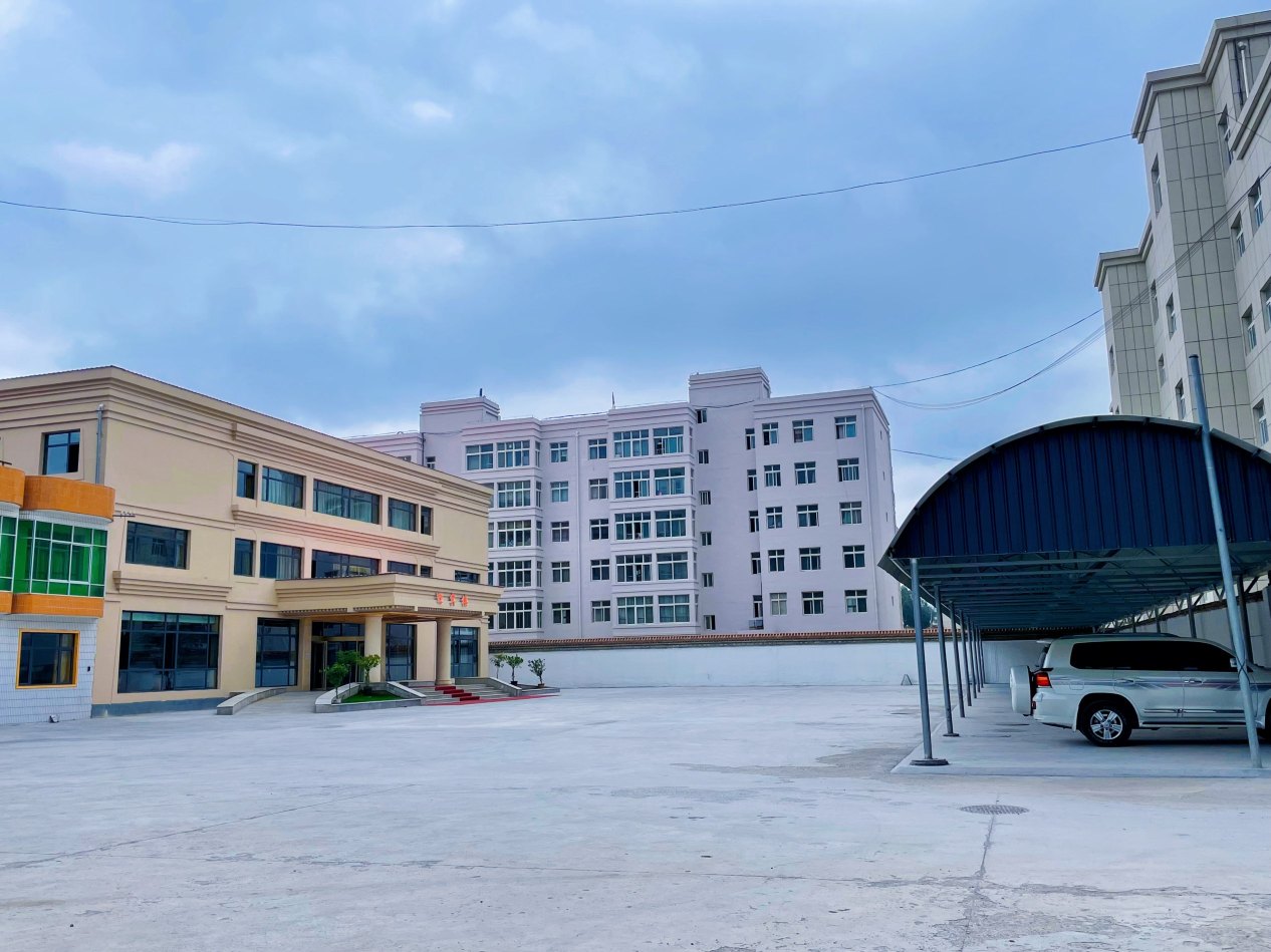 Luqu Xiulong Hotel Over view