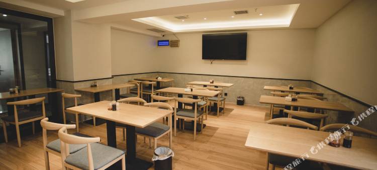 派酒店(胶东机场店)图片