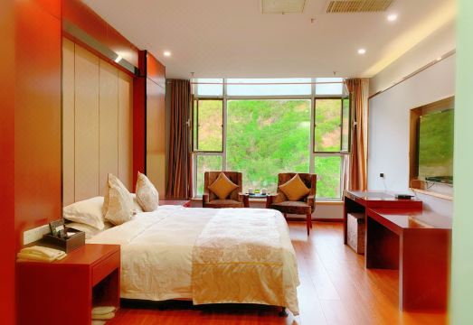 Moonlight Hotel Hotel Overview