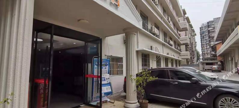 君嘉青年酒店(江南宋城历史文化旅游区店)图片