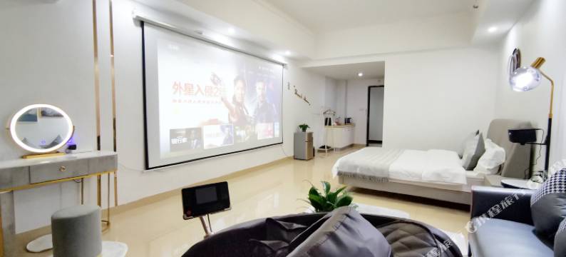 金色阳光国际公寓(广州番禺万达广场南村万博地铁站店)图片