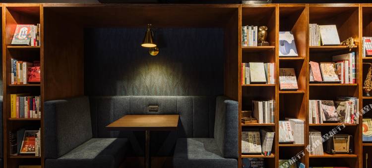 悦乐旅店 - 台中站前图片