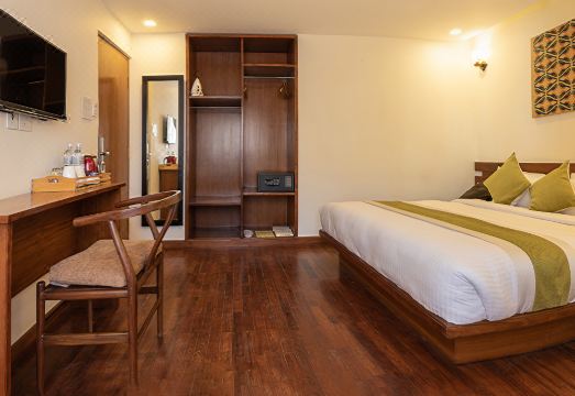 Timber House Hotel Overview