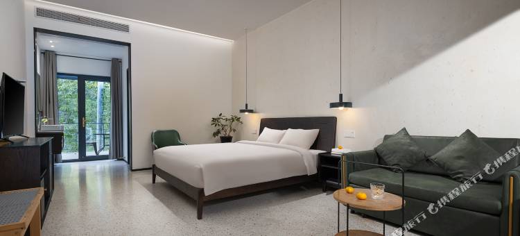 安吉山原色·山野溯溪度假美宿图片