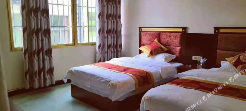 元阳黄茅岭鸿扬酒店图片