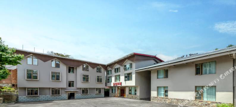 峨眉山鑫源酒店(峨眉山景区零公里店)图片