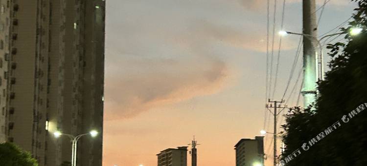 橙子酒店(宜黄聚百汇大润发店)图片
