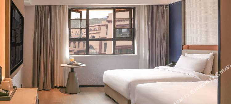 欢漫酒店(阿里普兰冈仁波齐风景区店)图片