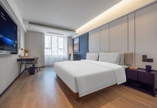 Xinyi Center Qingnian Road Atour HotelHotel Overview